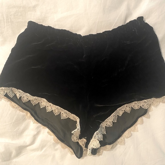 Stone Cold Fox Pants - Stone cold fox velvet shorts